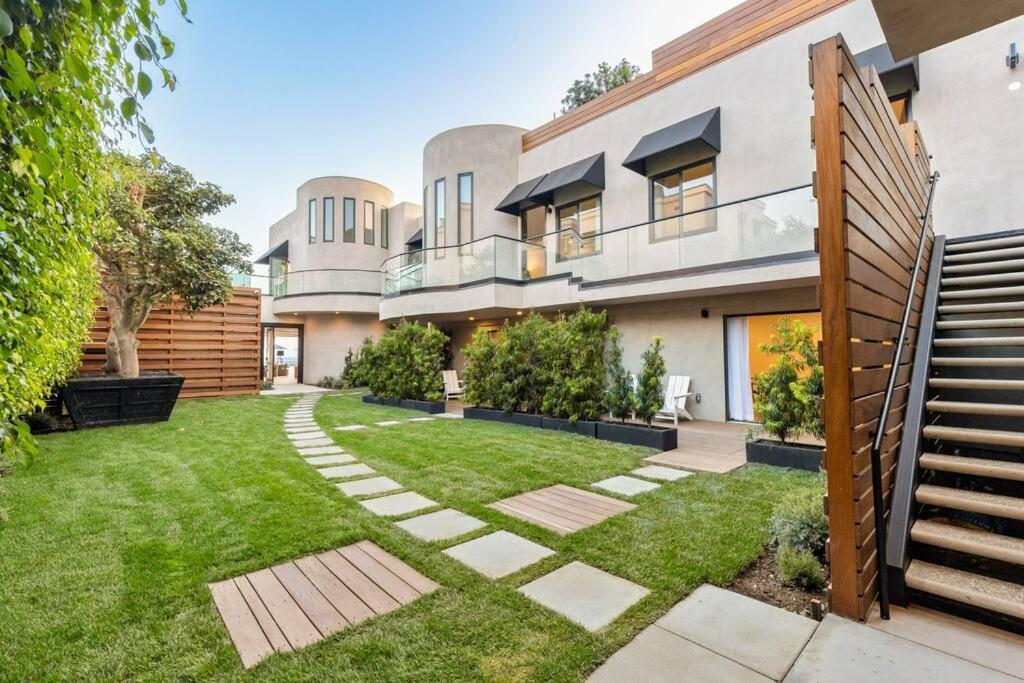 Malibu Sand Carbon Beach Suites Exterior foto