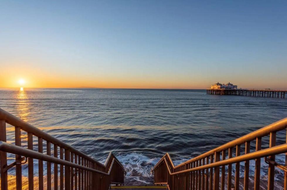 Malibu Sand Carbon Beach Suites Exterior foto