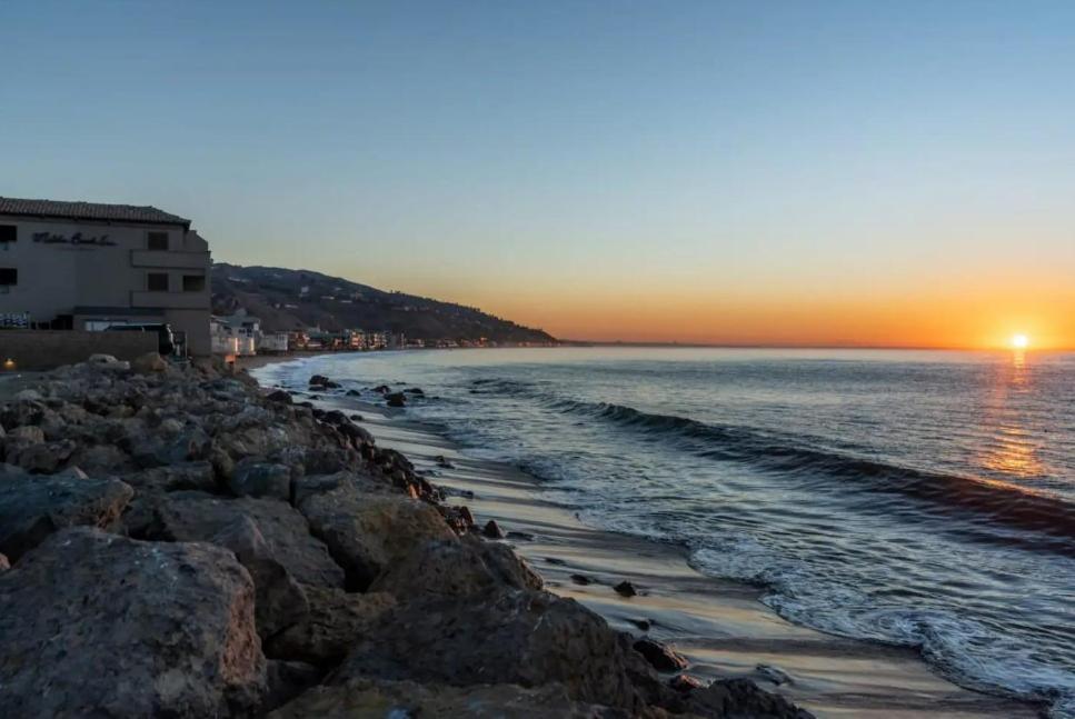 Malibu Sand Carbon Beach Suites Exterior foto
