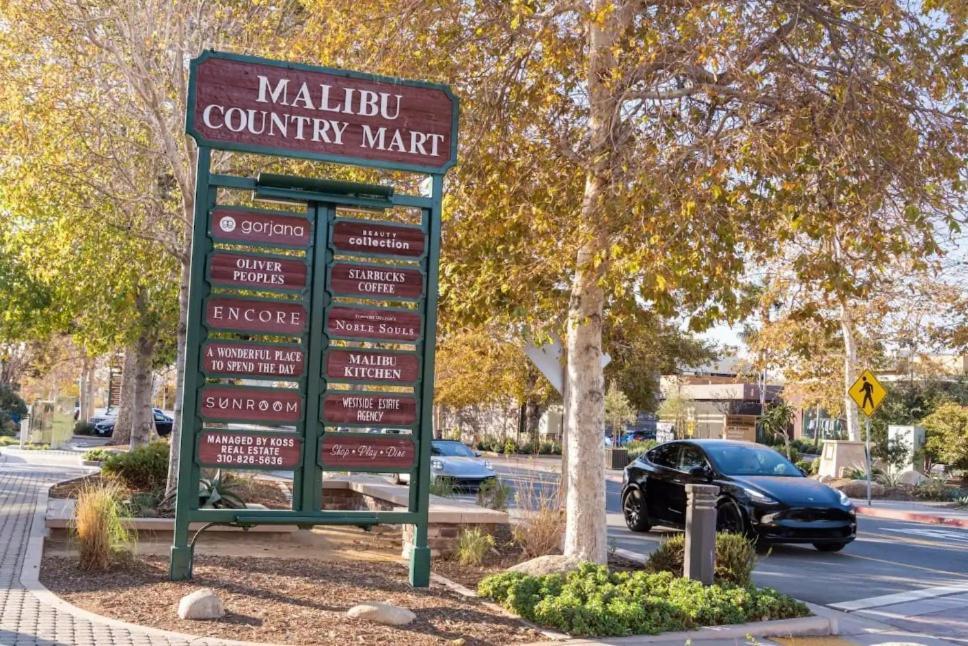 Malibu Sand Carbon Beach Suites Exterior foto